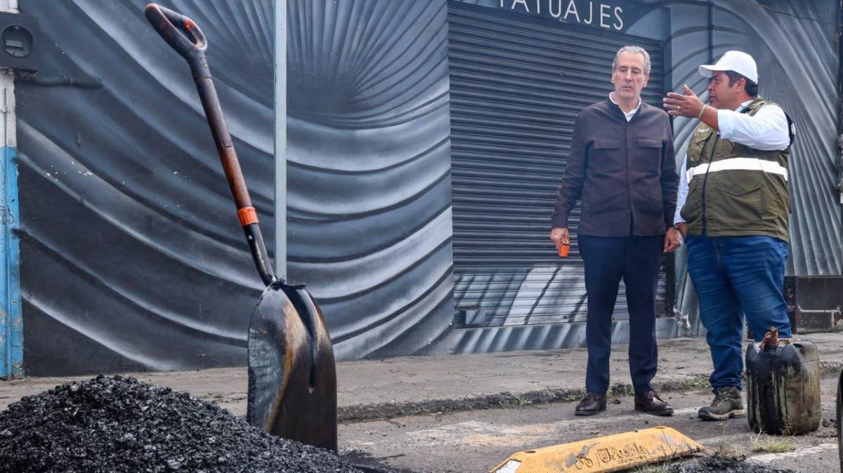 Pepe Chedraui acelera el bacheo en Los Volcanes y supervisa obras para mejorar la movilidad en Puebla