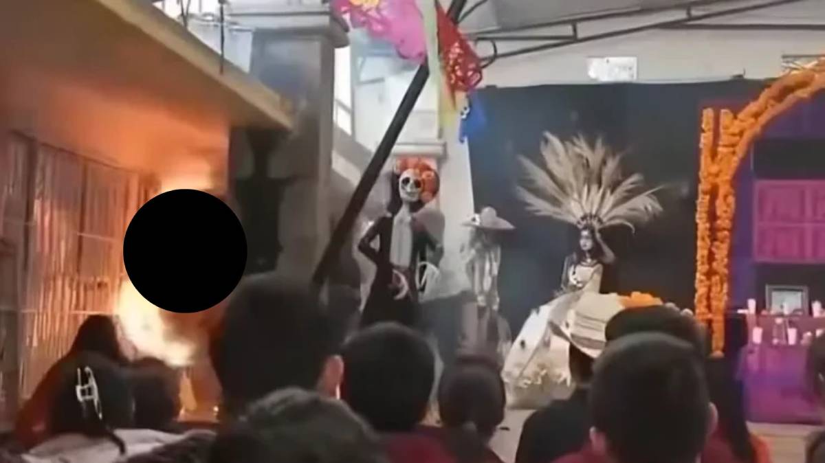 Tragedia en Hidalgo: Vestido de catrina hecho con hojas de tamal se incendia y deja a alumna grave en actividad escolar