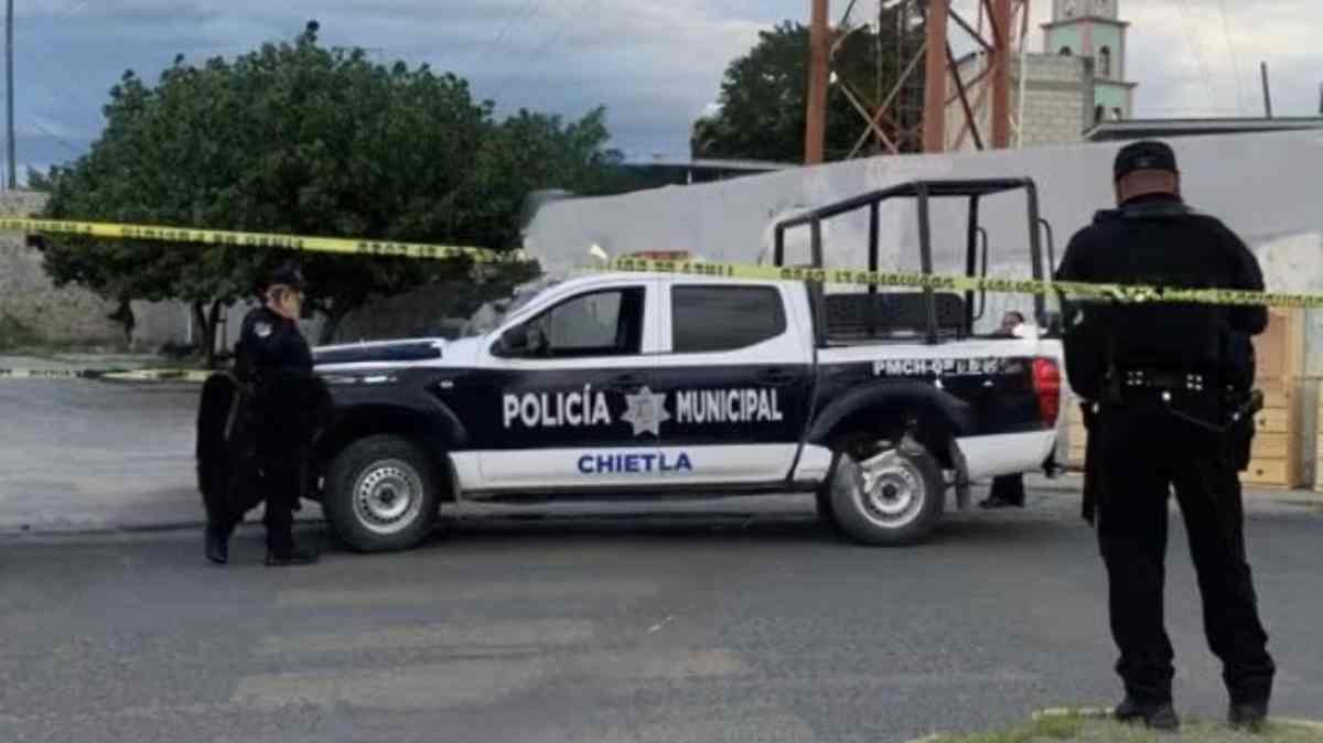 Asesinan a mujer a balazos frente a primaria de Atencingo, Chietla