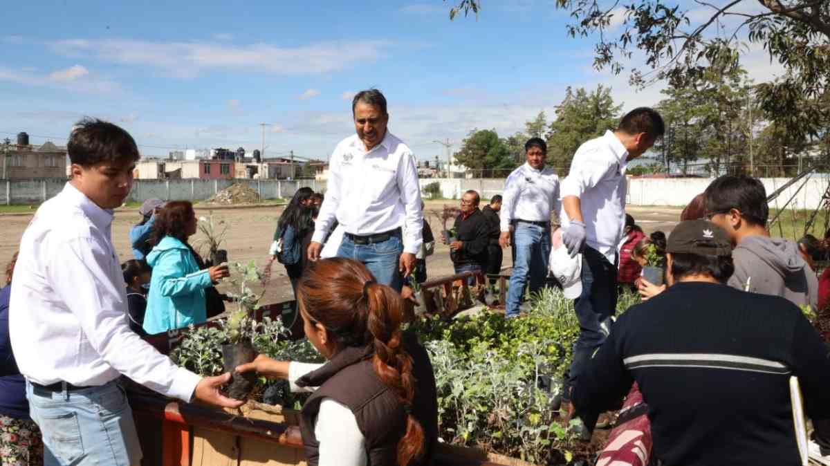 Puebla tendrá 120 huertos escolares y nuevos santuarios para polinizadores durante 2026