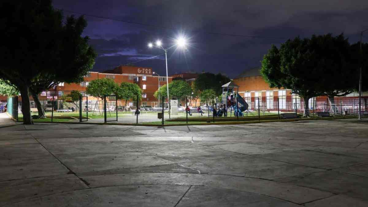 San Bartolo alcanza el 100% de luminarias LED; modernizan 289 puntos de luz