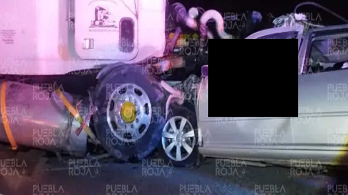 Tragedia en la Cuapiaxtla-Cuacnopalan: Tráiler invade carril contrario, embiste a automóvil y mata a joven automovilista