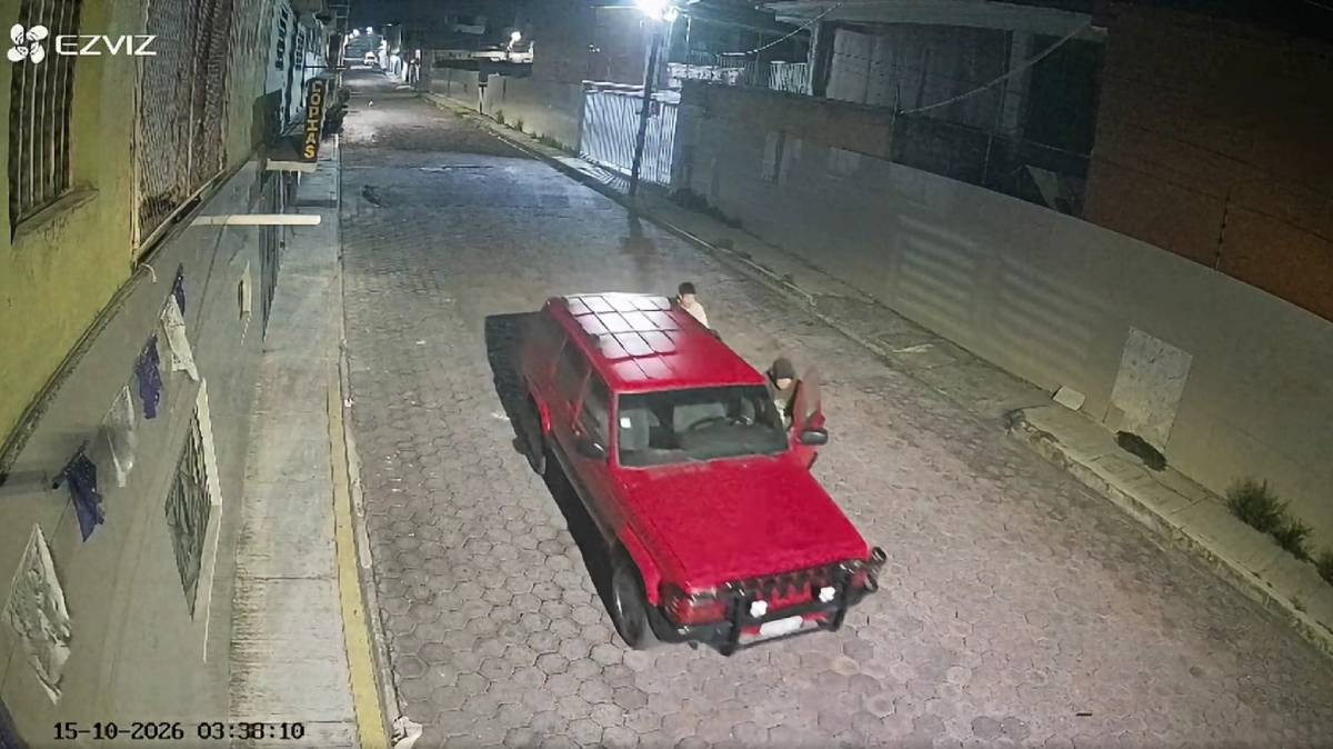 Intentan robar una camioneta en San Pedro Cholula y vecinos denuncian falta de respuesta del 911