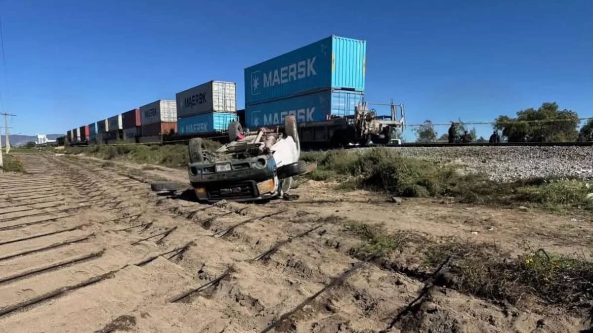 Choque entre tren y camioneta en Esperanza deja un muerto y 11 lesionados; viajaba una familia